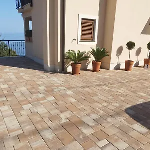 apartments-villa-elma.primorje-gorskikotar.com/